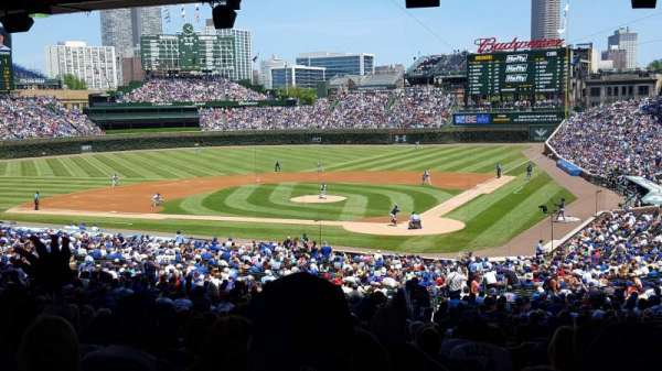 Wrigley Field, section: 215, row: 16, seat: 19