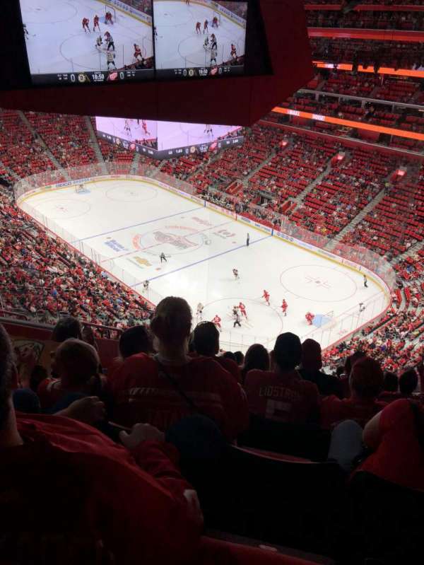 Little Caesars Arena, section: 207, row: 9, seat: 23