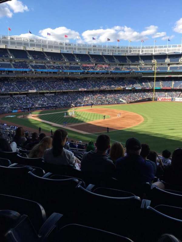 Yankee Stadium, section: 211, row: 19, seat: 13