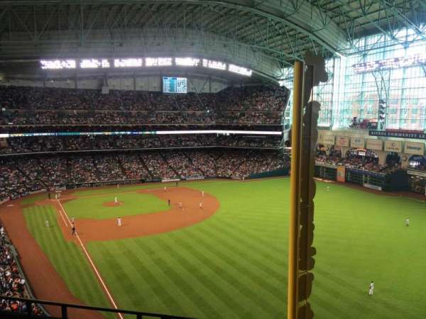 Daikin Park, section: 436, row: 3, seat: 1