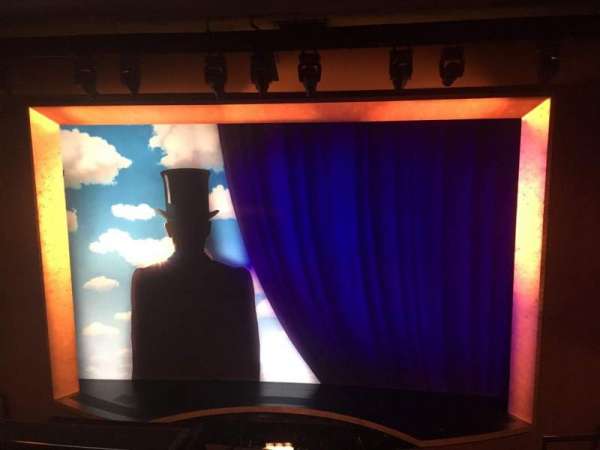 Lunt-Fontanne Theatre, section: Front Mezzanine C, row: D, seat: 114