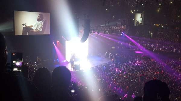 Kia Forum, section: 227, row: 7, seat: 13