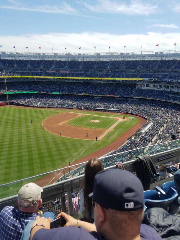 Yankee Stadium, section: 431b, row: 3, seat: 6