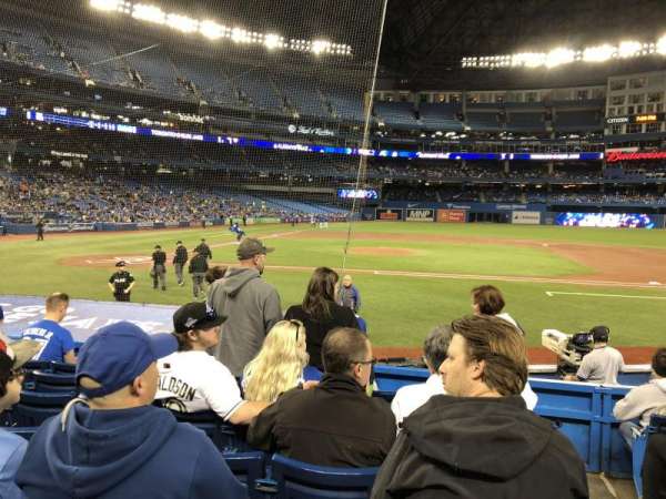 Rogers Centre, section: 117R, row: 14, seat: 101