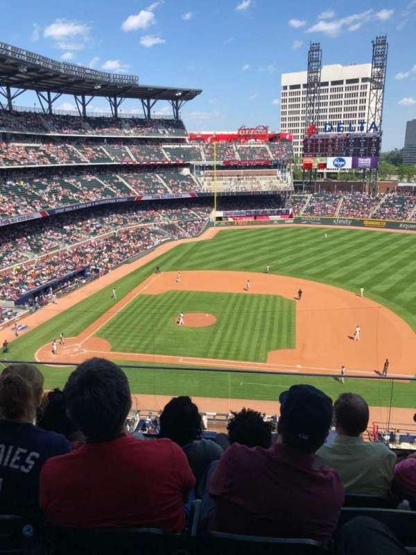 Truist Park, section: 320, row: 4, seat: 5