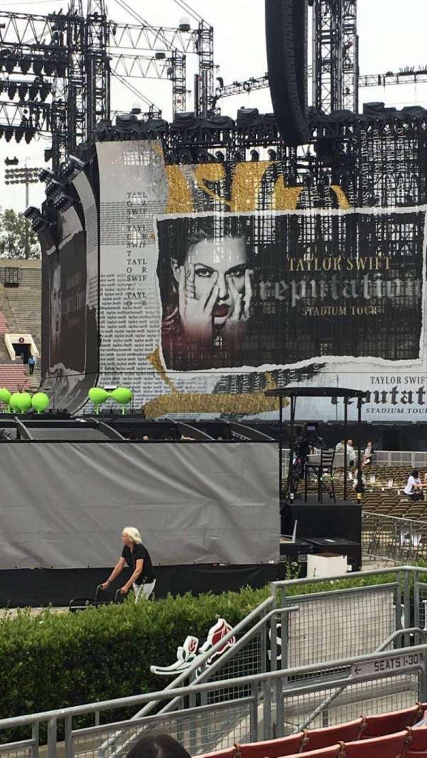 Rose Bowl, section: 18-L, row: 6, seat: 16