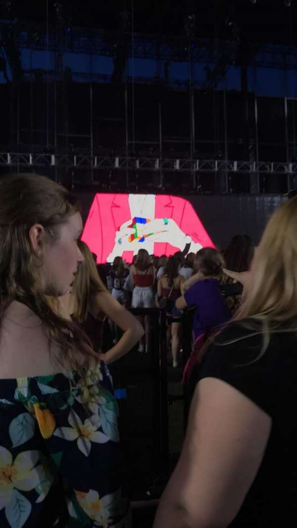 Hershey Park Stadium, section: B, row: 3, seat: 33