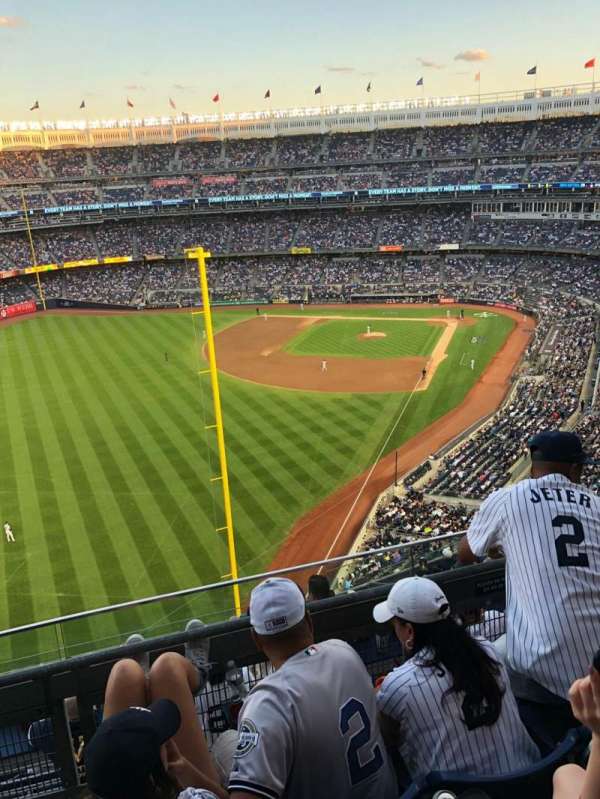 Yankee Stadium, section: 432B, row: 3, seat: 5