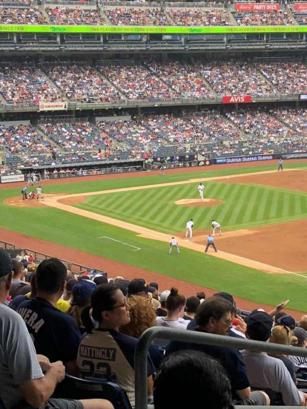 Yankee Stadium, section: 211, row: 18, seat: 20