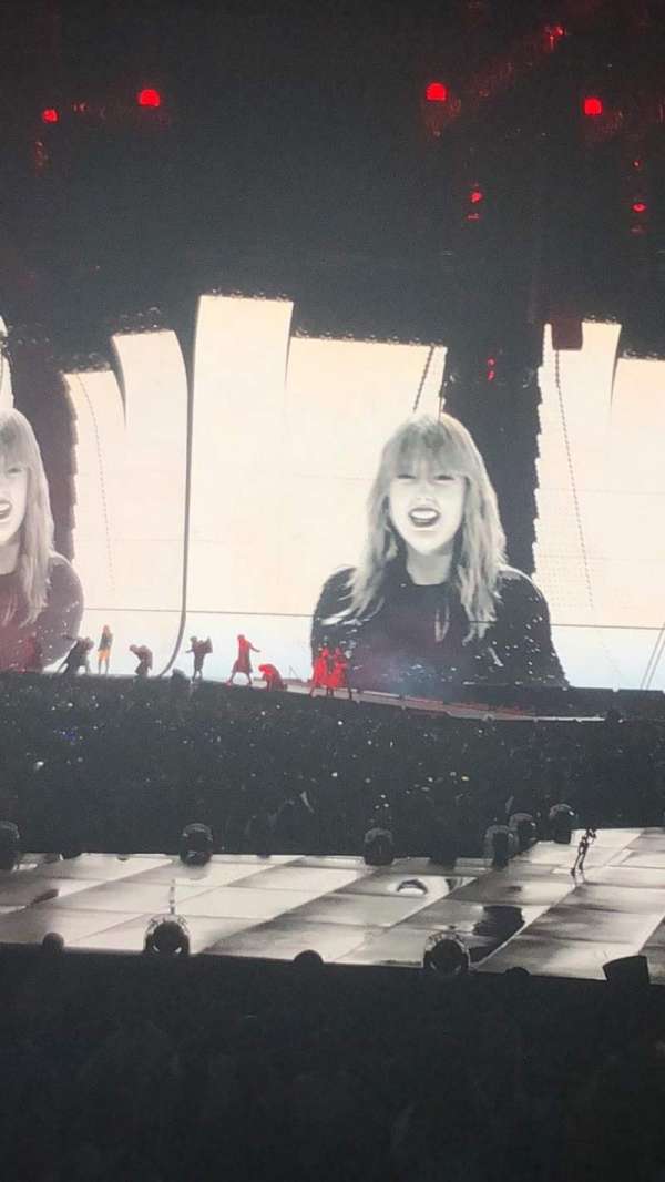 MetLife Stadium, section: 123, row: 5, seat: 2