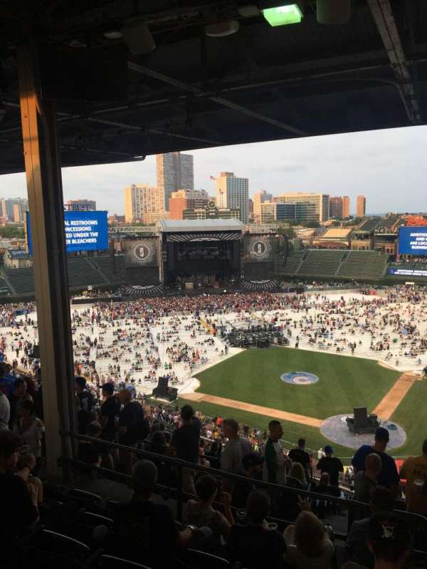 Wrigley Field, section: 415L, row: 6, seat: 12