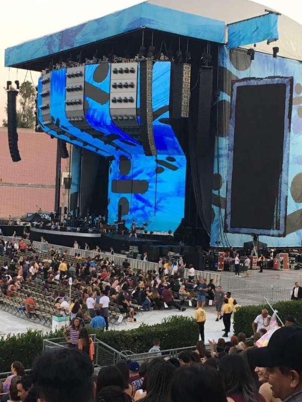 Rose Bowl, section: 18-H, row: 18, seat: 115