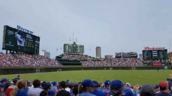 Wrigley Field, section: 106, row: 7, seat: 9
