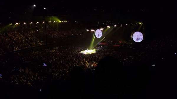 Kia Forum, section: 205, row: 14, seat: 4