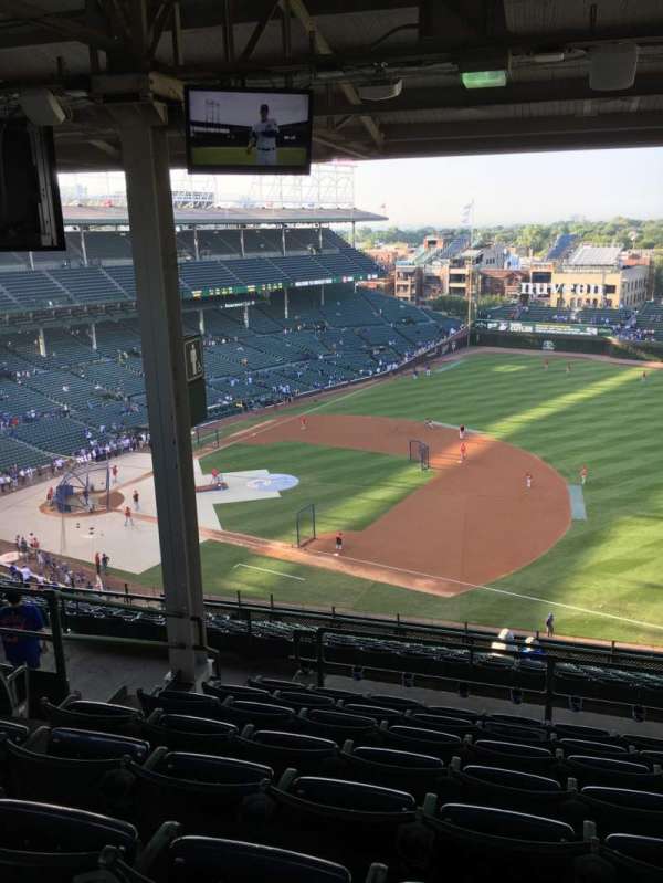 Wrigley Field, section: 428R, row: 8, seat: 5