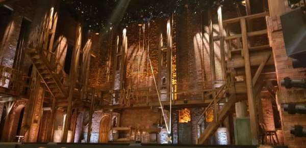 Victoria Palace Theatre, section: Stalls, row: E, seat: 14