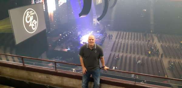 AO Arena, section: 202, row: D, seat: 9