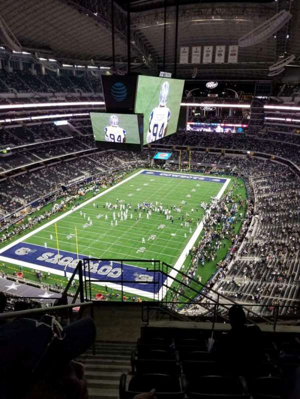 AT&T Stadium, section: 423, row: 14, seat: 20