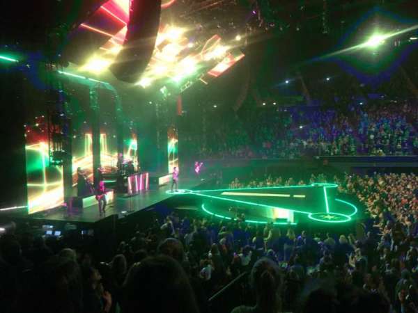 Kia Forum, section: 125, row: 6, seat: 4