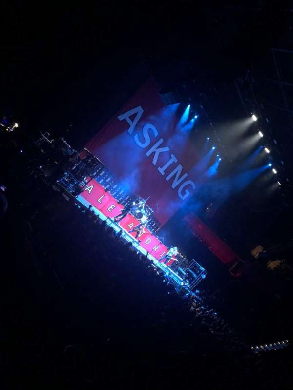 Mohegan Sun Arena, section: 24, row: Q, seat: 20