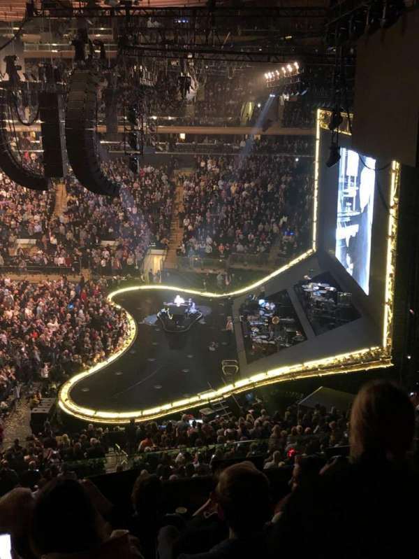 Madison Square Garden, section: 213, row: 7, seat: 1