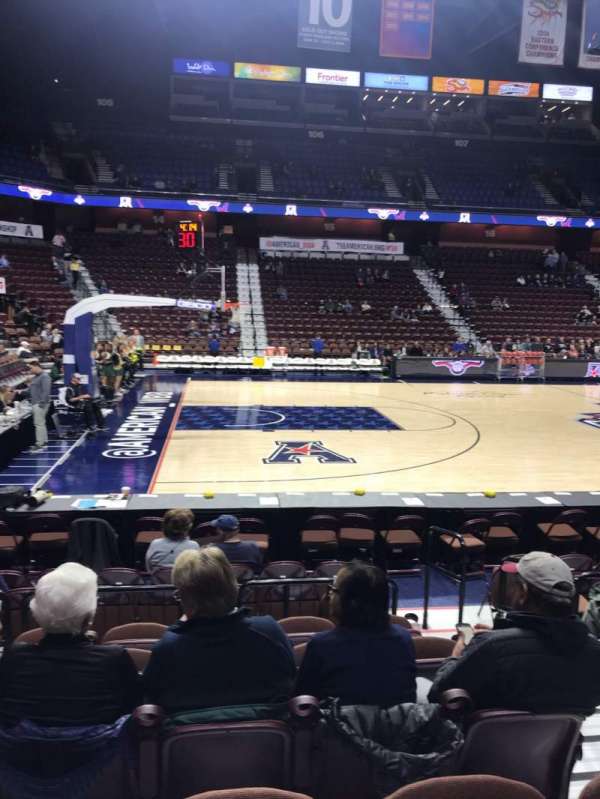 Mohegan Sun Arena, section: 26, row: H, seat: 3