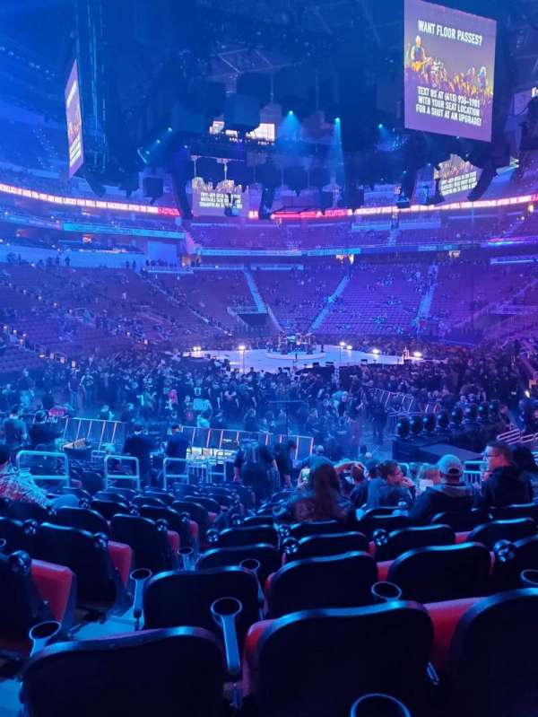 KFC Yum! Center, section: 120, row: T, seat: 8