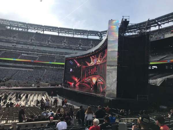 MetLife Stadium, section: 110, row: 13, seat: 8