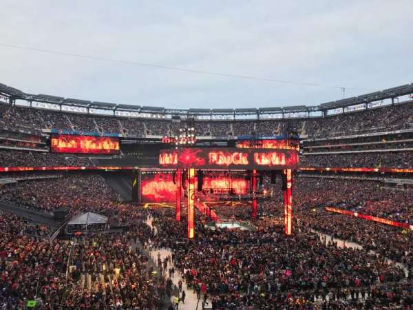 MetLife Stadium, section: 229, row: 2, seat: 5