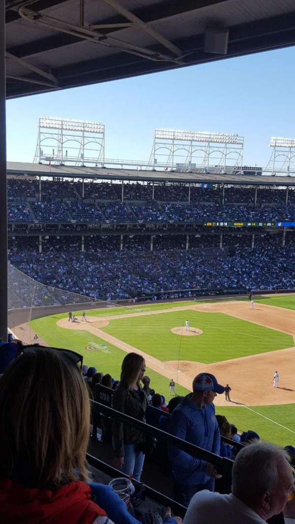 Wrigley Field, section: 429R, row: 3, seat: 9