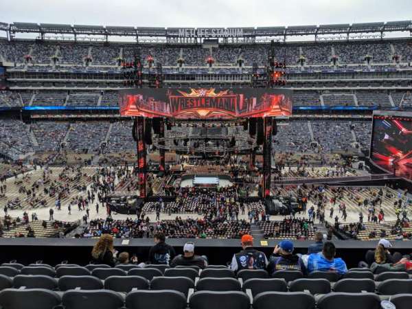 MetLife Stadium, section: 213, row: 7, seat: 11