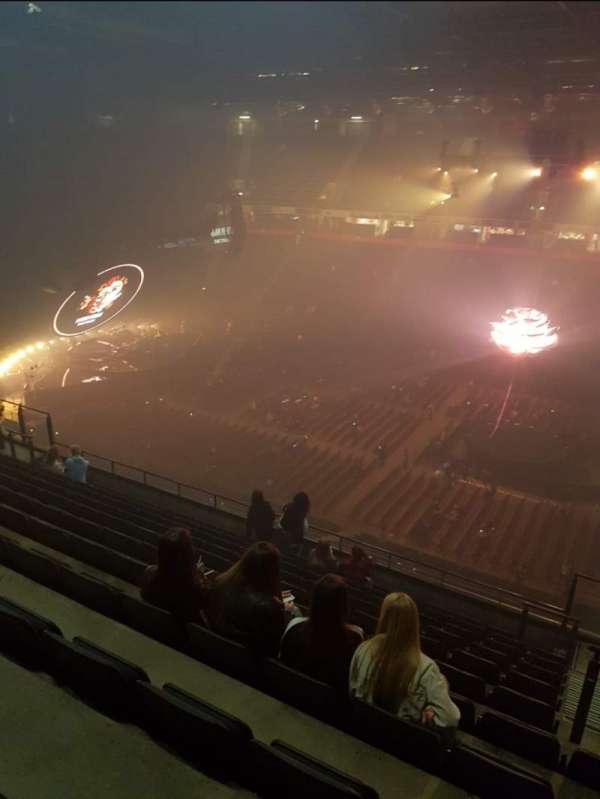 AO Arena, section: 204, row: L, seat: 27