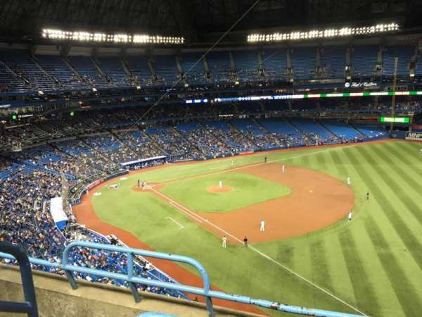 Rogers Centre, section: 512, row: 3, seat: 17