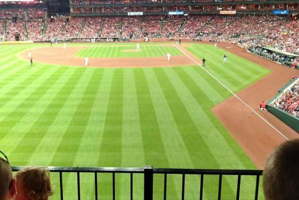 Busch Stadium, section: LP3, row: 3, seat: 15