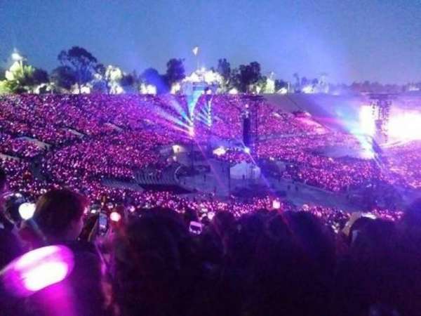 Rose Bowl, section: 14-L, row: 76, seat: 11