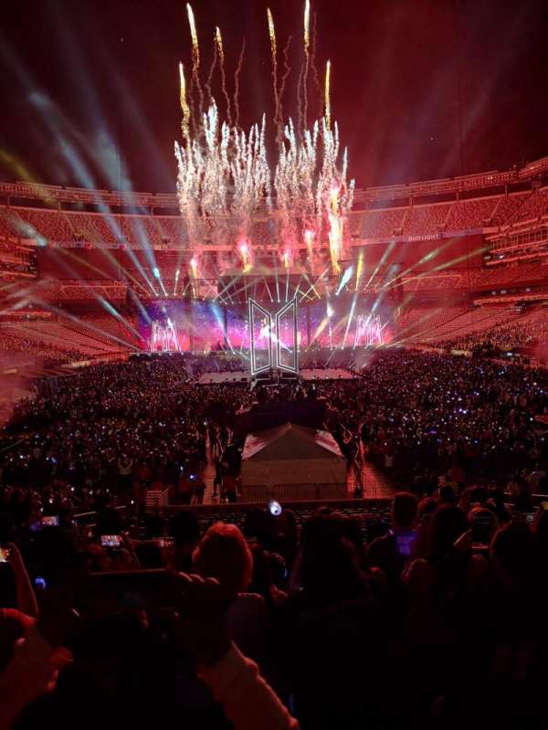 MetLife Stadium, section: 126, row: 23, seat: 17