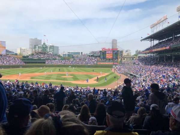 Wrigley Field, section: 216, row: 7, seat: 19