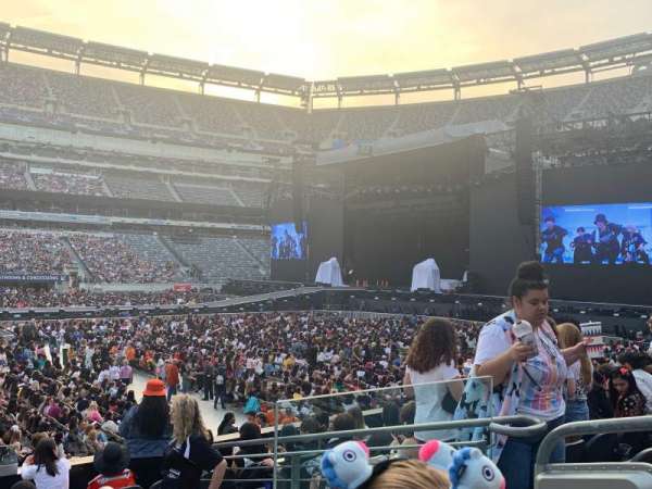 MetLife Stadium, section: 115A, row: 9, seat: 3