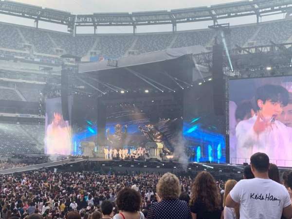 MetLife Stadium, section: 115A, row: 9, seat: 3
