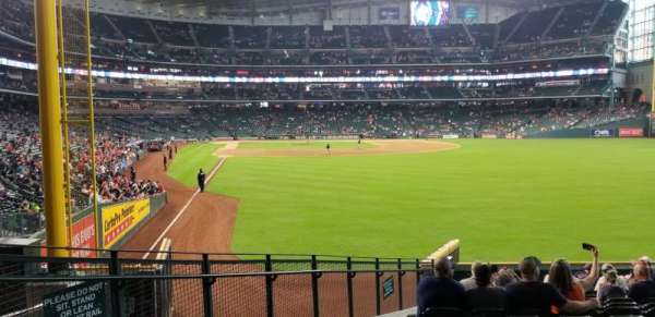 Daikin Park, section: 152, row: 14, seat: 3