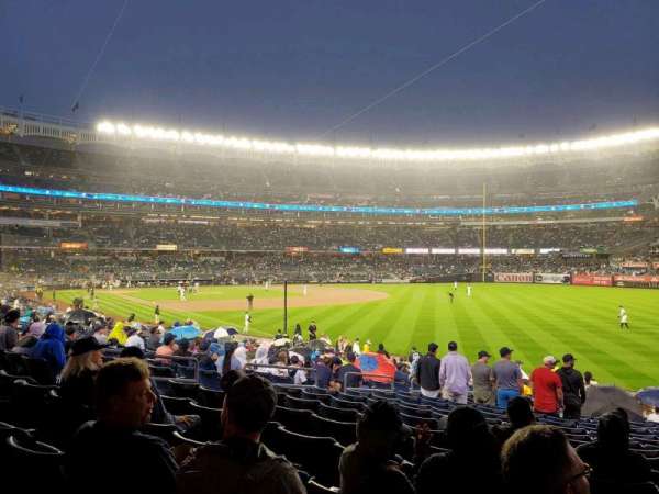 Yankee Stadium, section: 109, row: 20, seat: 13