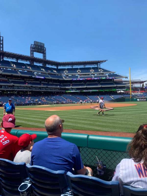 Citizens Bank Park, section: 112, row: 3, seat: 7