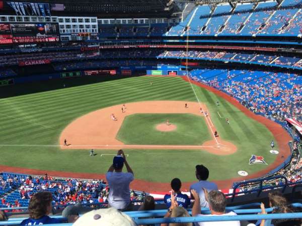 Rogers Centre, section: 529, row: 6, seat: 3