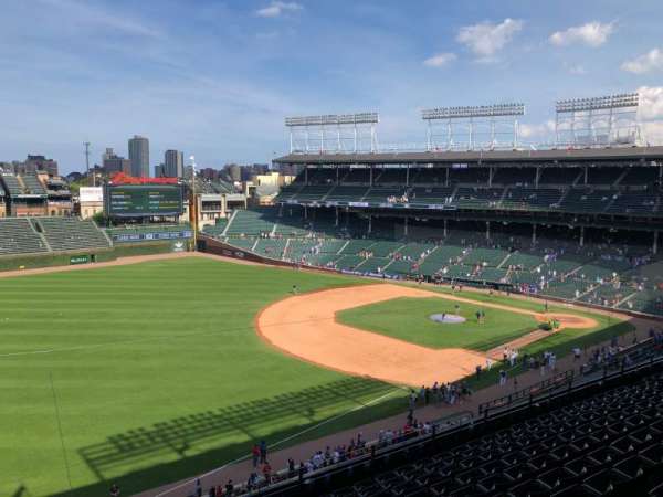Wrigley Field, section: 406L, row: 1, seat: 3