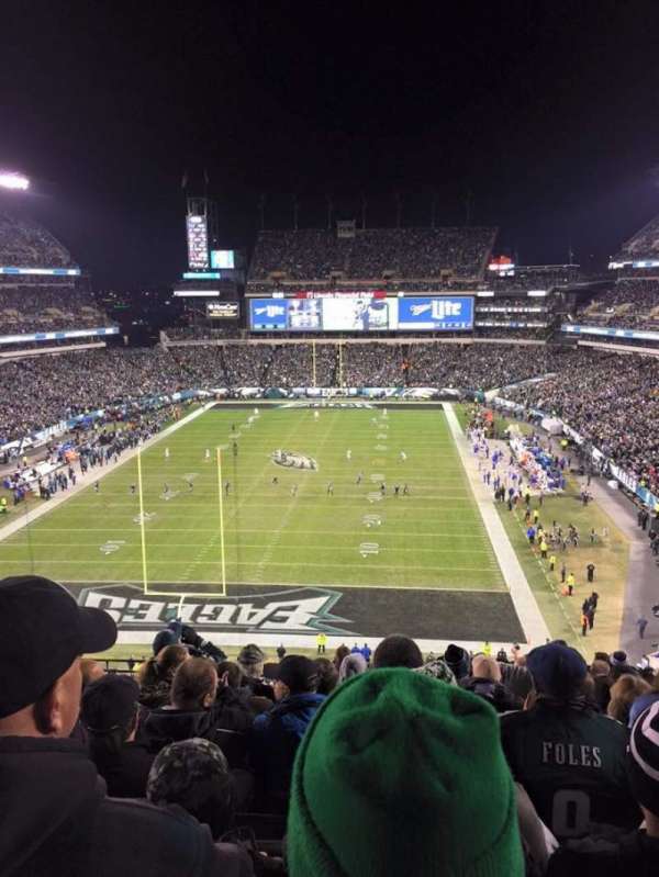 Lincoln Financial Field, section: M11, row: 19, seat: 9