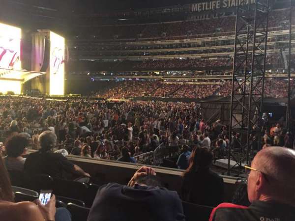 MetLife Stadium, section: 135, row: 4, seat: 19