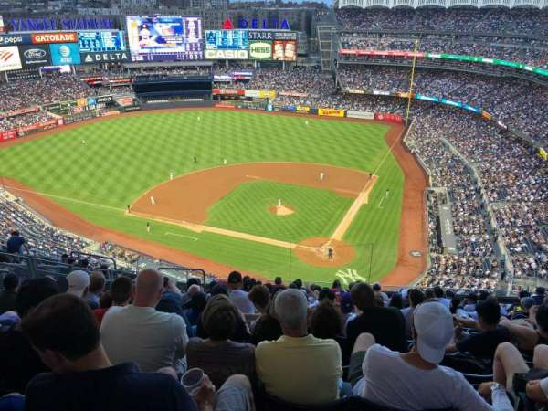 Yankee Stadium, section: 421, row: 13, seat: 19