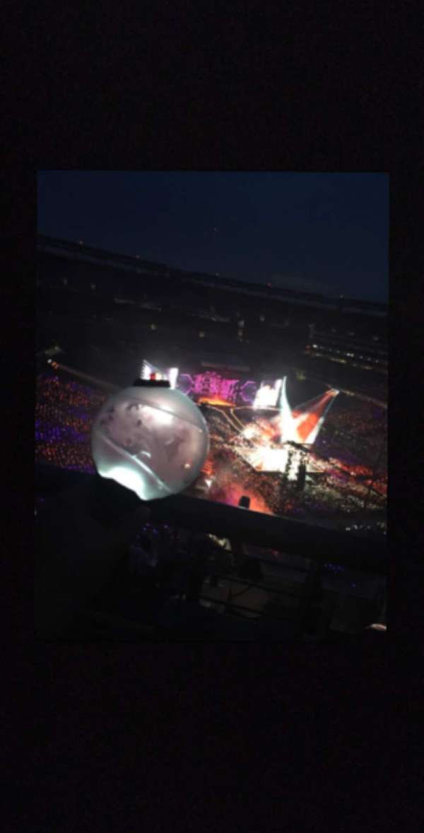 MetLife Stadium, section: 331, row: 12, seat: 1
