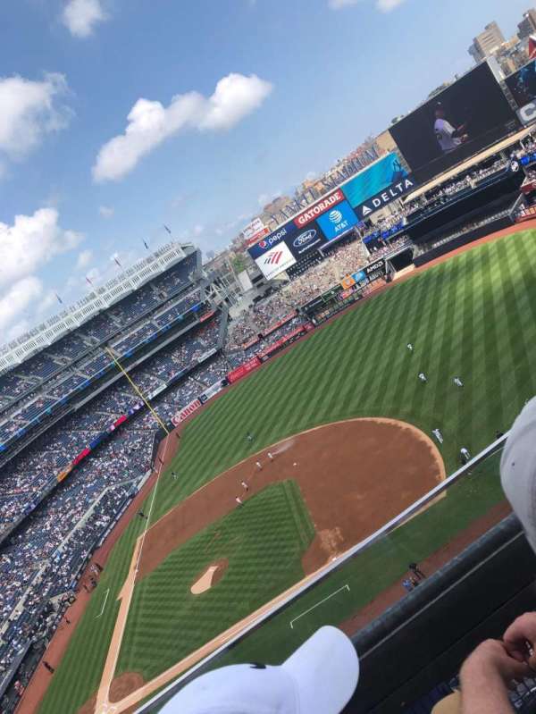 Yankee Stadium, section: 415, row: 2, seat: 14