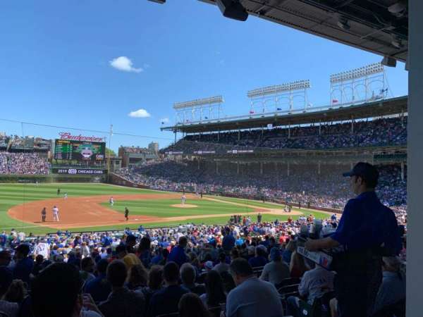 Wrigley Field, section: 209, row: 9, seat: 19